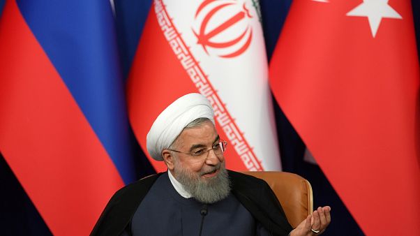 روحاني يتحدى: واشنطن ستواجه نفس مصير صدام ولن نتخلى عن الصواريخ روحاني يتحدى: واشنطن ستواجه نفس مصير صدام ولن نتخلى عن الصواريخ