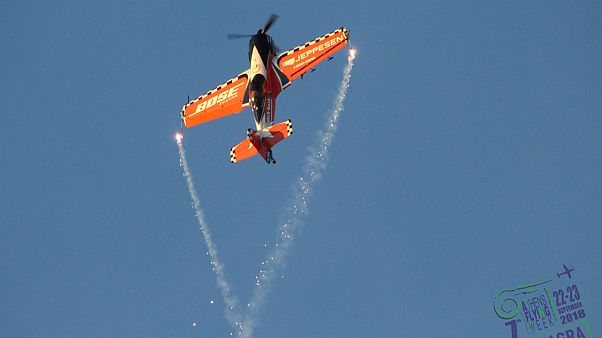 Athens Flying week: Ταξίδι στην ιστορία με αεροπορικούς ελιγμούς (vid) Athens Flying week: Ταξίδι στην ιστορία με αεροπορικούς ελιγμούς (vid)