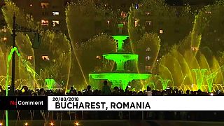 شاهد: نوافير العاصمة الرومانية بوخارست في حلة ضوئية جديدة
