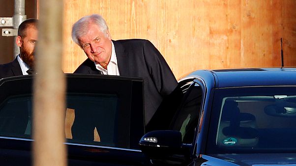 GroKo-Streit um Maaßen: Gibt Seehofer an diesem Sonntag doch nach? GroKo-Streit um Maaßen: Gibt Seehofer an diesem Sonntag doch nach?