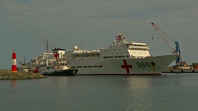 Un barco hospital chino ayuda a Venezuela