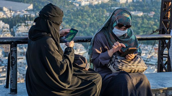 دومین کانتون سوییس رای به ممنوعیت برقع داد دومین کانتون سوییس رای به ممنوعیت برقع داد