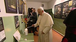 El Papa rinde homenaje a las víctimas de nazis y soviéticos en Lituania