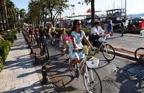 Süslü Kadınlar Bisiklet Turu'nda renkli görüntüler 