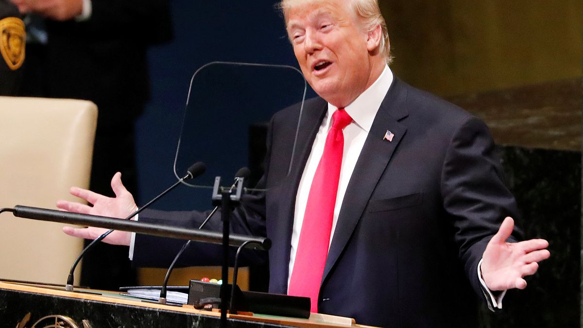 Trump tacha a Irán de "dictadura corrupta"