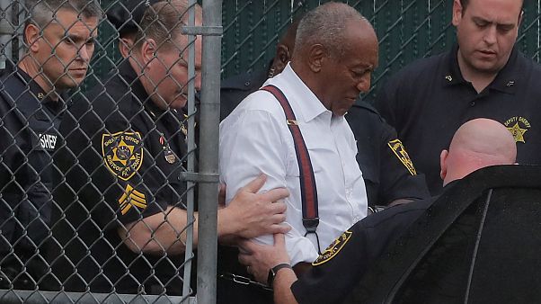 US-Entertainer Bill Cosby zu drei Jahren Haft verurteilt US-Entertainer Bill Cosby zu drei Jahren Haft verurteilt