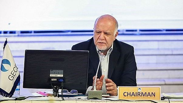 زنگنه: عامل بیثباتی بازار نفت دخالتهای ترامپ در خاورمیانه است نه اوپک زنگنه: عامل بیثباتی بازار نفت دخالتهای ترامپ در خاورمیانه است نه اوپک