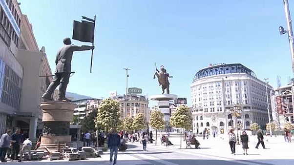 Σκόπια: Το brain drain ερημώνει την ύπαιθρο Σκόπια: Το brain drain ερημώνει την ύπαιθρο