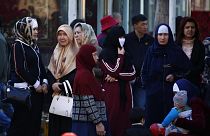"Çin, Doğu Türkistanlı kadınları aileleri ile görüştürmüyor"