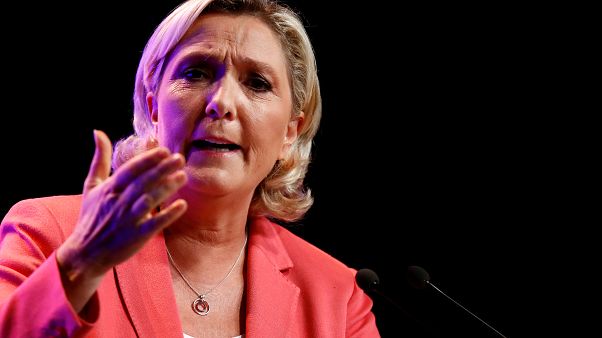 Scheinbeschäftigung: Teilsieg für Le-Pen-Partei Scheinbeschäftigung: Teilsieg für Le-Pen-Partei