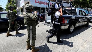Exército mexicano invade Acapulco para substituir polícia local