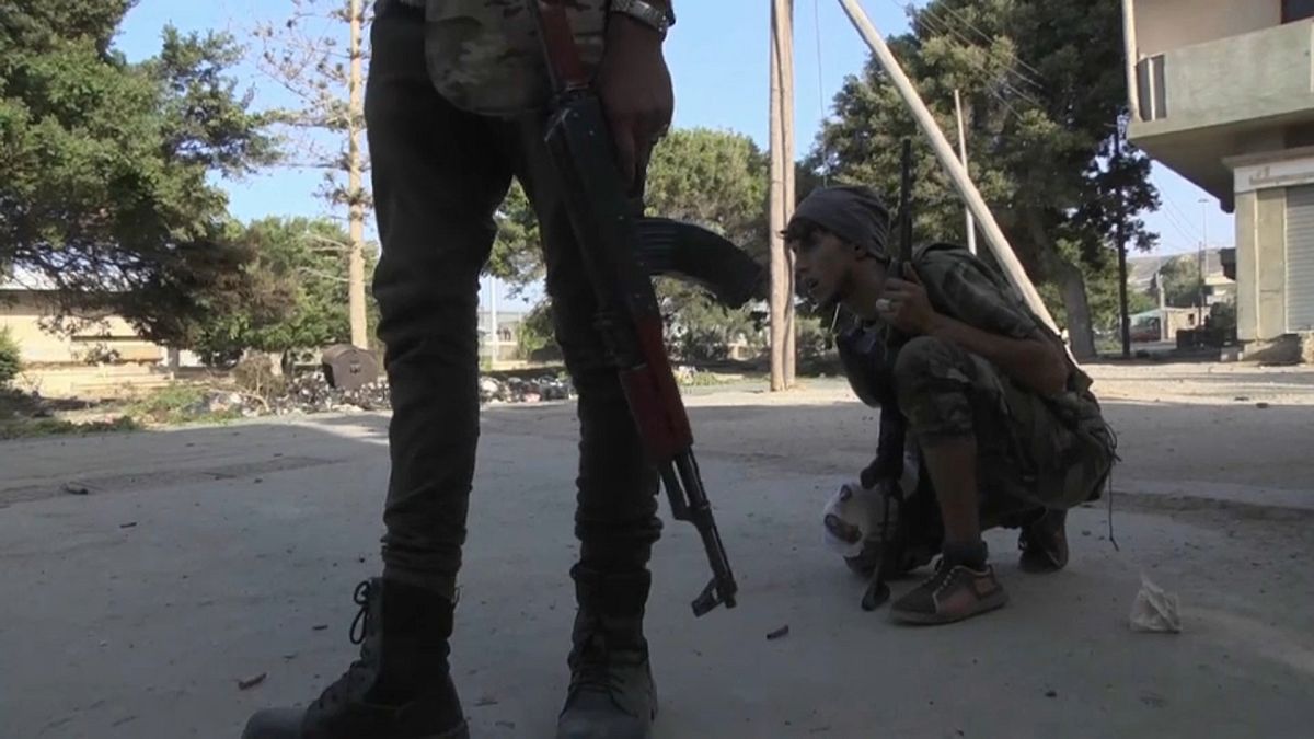 Tűzszünetet kötöttek a líbiai fővárosban harcoló milíciák