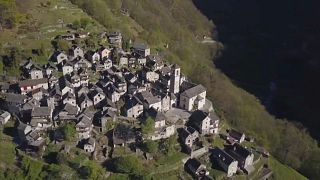 قرية سويسرية عدد سكانها 12 نسمة فقط تتحول قريبا لمنتجع سياحي!