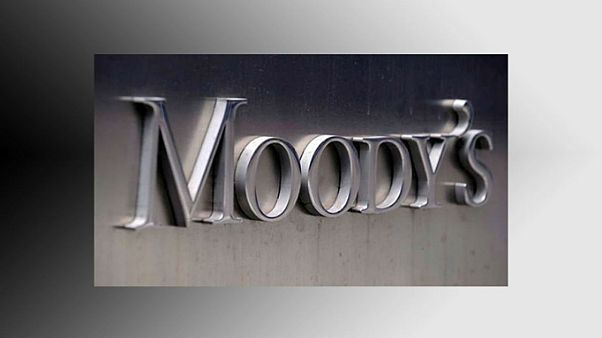 Moody's: Στον «πάγο» η πιστοληπτική αξιολόγηση της Ελλάδας Moody's: Στον «πάγο» η πιστοληπτική αξιολόγηση της Ελλάδας