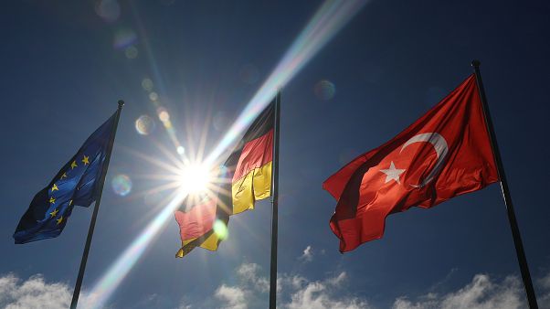 Erdoğan Gümrük Birliği'nin yenilenmesi için Merkel'i ikna edebilecek mi? Erdoğan Gümrük Birliği'nin yenilenmesi için Merkel'i ikna edebilecek mi?