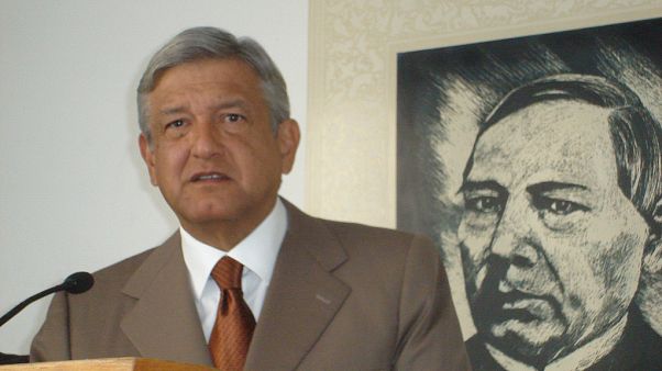 Meksika’da devlet başkanlığı görev süresinin kısaltılması için referandum tasarısı Meksika’da devlet başkanlığı görev süresinin kısaltılması için referandum tasarısı