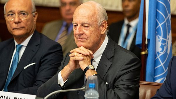 Suriye'de yeni anayasa için 7 ülkeden BM'ye çağrı Suriye'de yeni anayasa için 7 ülkeden BM'ye çağrı
