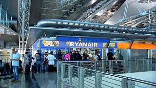 Ryanair, çalışanların grevi yüzünden 250 uçuşu iptal etmek zorunda kaldı