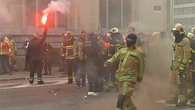 Brüksel'de memur protestosuna polisten tazyikli su ve gözyaşartıcı gazla müdahale