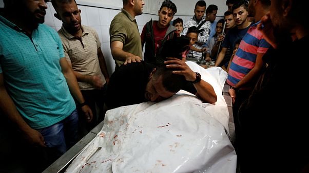 شش فلسطینی از جمله دو کودک توسط نظامیان اسرائیل کشته شدند شش فلسطینی از جمله دو کودک توسط نظامیان اسرائیل کشته شدند