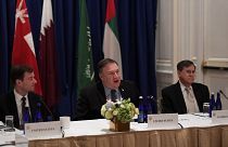 مایک پمپئو نمایندگان قطر و عربستان را سر یک میز نشاند