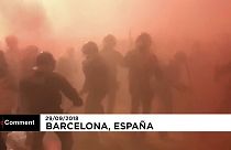 Polícia catalã e separatistas envolvem-se em confrontos em Barcelona