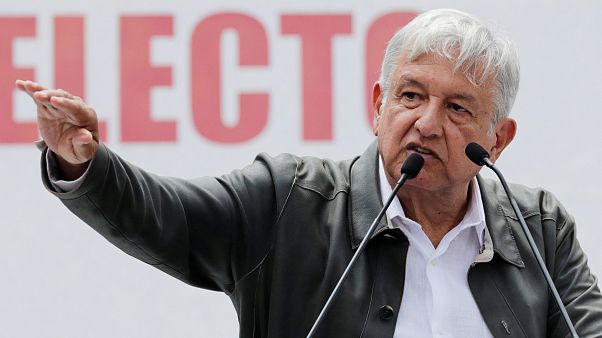 López Obrador promete unas fuerzas armadas que respetarán los Derechos Humanos López Obrador promete unas fuerzas armadas que respetarán los Derechos Humanos