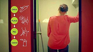 شاهد: طريقة مبتكرة لمساعدة النساء على التبول دون الجلوس على المرحاض