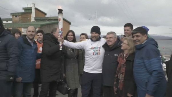 La antorcha olímpica alumbra 'el fin del mundo' La antorcha olímpica alumbra 'el fin del mundo'