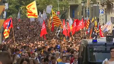 شاهد: كتالونيا تحيي ذكرى الاستفتاء على الاستقلال عن إسبانيا
