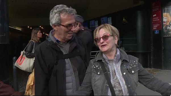 Les Parisiens chantent Aznavour Les Parisiens chantent Aznavour
