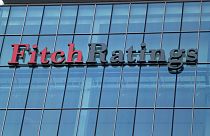 Fitch 20 Türk bankasının notunu düşürdü, görünüm negatif