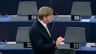 Bronca en el Parlamento Europeo por la inmigración y el Brexit 