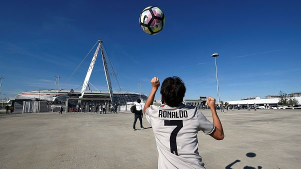 UEFA Şampiyonlar Ligi gruplarında 2. hafta karşılaşmaları başlıyor: GS, Porto deplasmanında UEFA Şampiyonlar Ligi gruplarında 2. hafta karşılaşmaları başlıyor: GS, Porto deplasmanında
