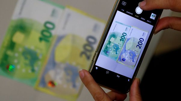 Τέλος οι χρεώσεις για διακοπές συμβολαίων στα κινητά Τέλος οι χρεώσεις για διακοπές συμβολαίων στα κινητά