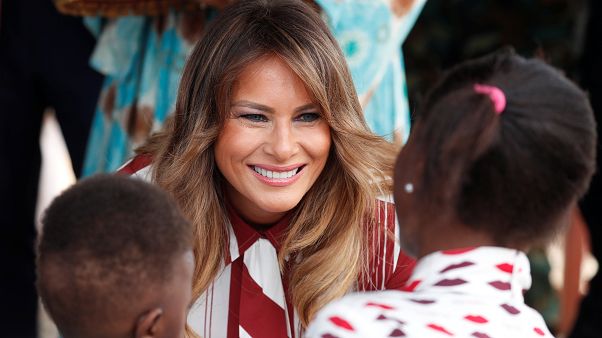 Melania Trump comienza su primera gira internacional en solitario Melania Trump comienza su primera gira internacional en solitario