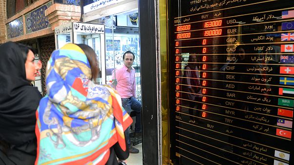 İran'da 250 bin dolar yatırım yapana 5 yıl oturum izni İran'da 250 bin dolar yatırım yapana 5 yıl oturum izni