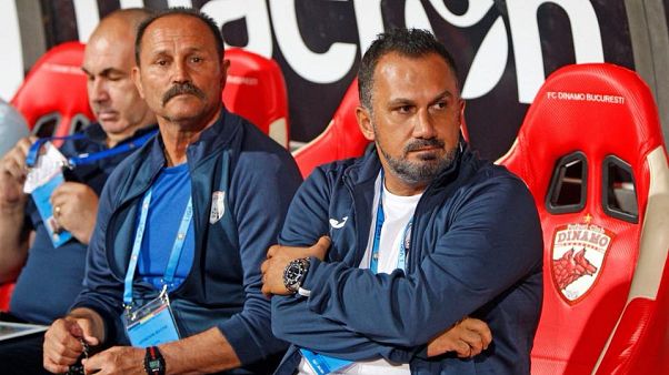 Hagi'ye Türk teknik adam Yüksel Yeşilova'dan 'ırkçılık' suçlaması Hagi'ye Türk teknik adam Yüksel Yeşilova'dan 'ırkçılık' suçlaması