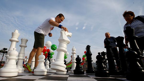 Eski Rus başbakan yardımcısı Dvorkoviç Dünya Satranç Federasyonu'nun yeni başkanı Eski Rus başbakan yardımcısı Dvorkoviç Dünya Satranç Federasyonu'nun yeni başkanı
