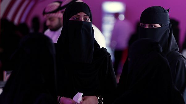 Avusturya'daki burka yasağı kış turizmine gelen Arap turistlerin sayısını etkiler mi? Avusturya'daki burka yasağı kış turizmine gelen Arap turistlerin sayısını etkiler mi?