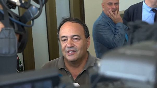Riace: Lucano interrogato dal gip Riace: Lucano interrogato dal gip