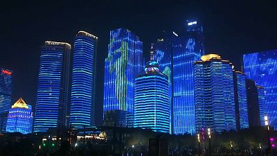 شاهد: الصين تبهر العالم عبر إضاءة مدنها في عيدها الوطني التاسع والستين