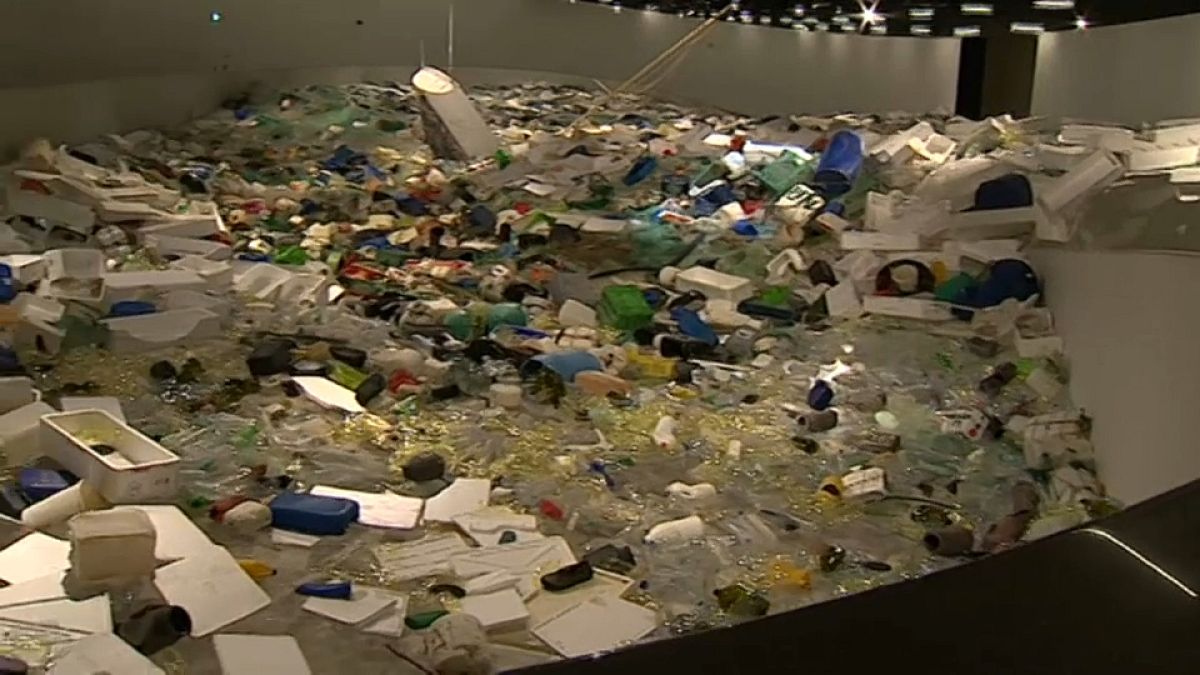 Un océan de plastique au musée