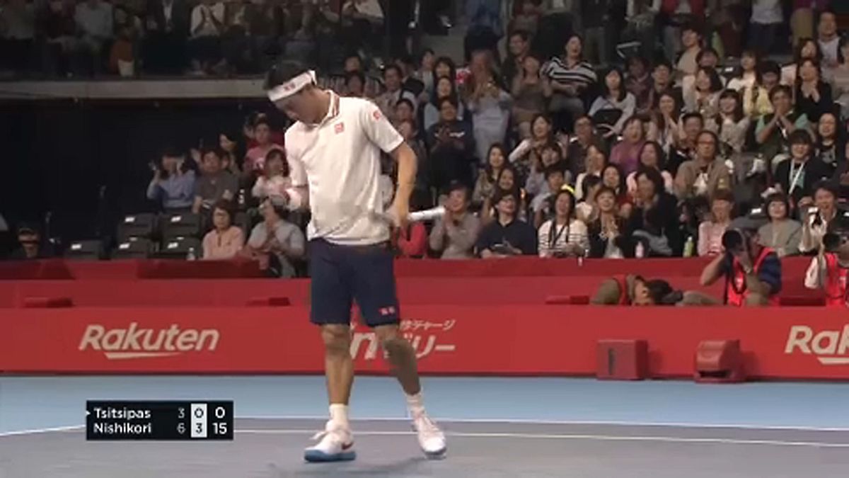 Nishikori se mete en semifinales del torneo de Tokio tras vencer a Tsitsipas