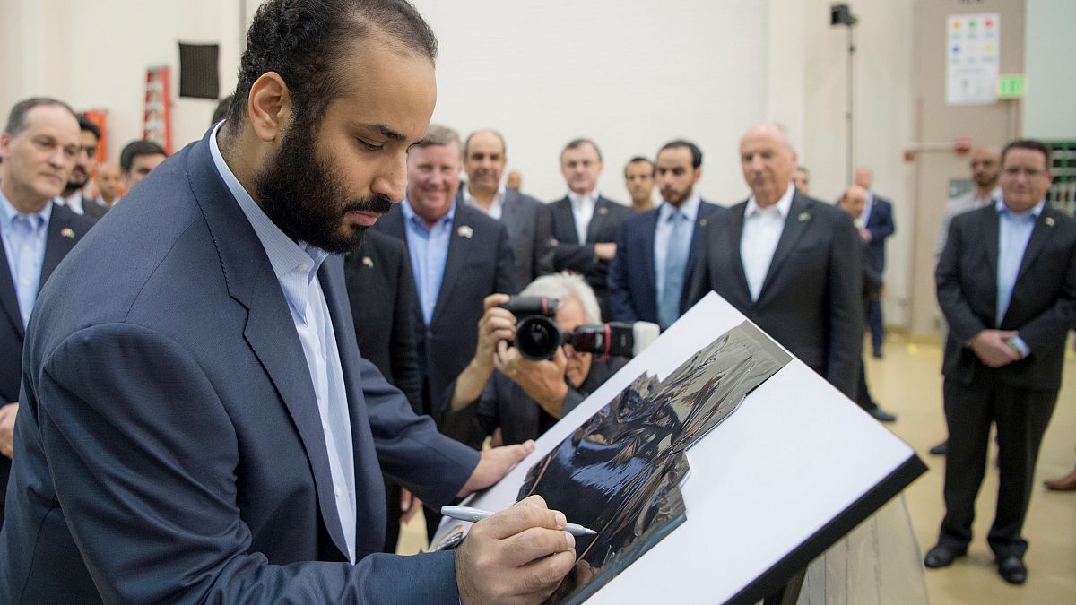 محمد بن سلمان خلال زيارته لشركة الصناعات الحربية الأمريكية لوكهيد مارتن