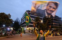 Brezilya'da son anketler aşırı sağcı aday Bolsonaro'yu gösteriyor
