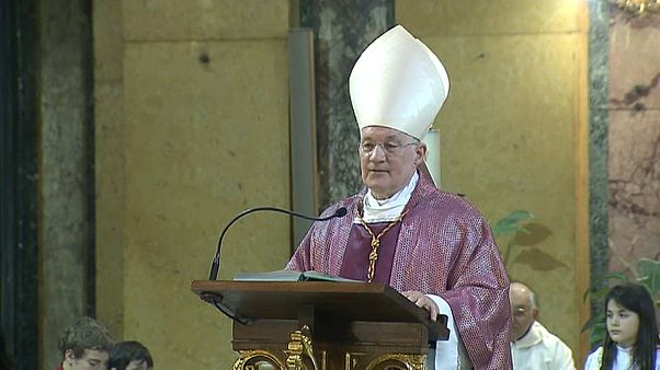 Il Vaticano reagisce contro le accuse al Papa di Viganò Il Vaticano reagisce contro le accuse al Papa di Viganò