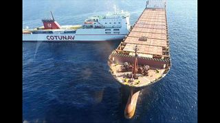 Dépollution en cours en Méditerranée après la collision de deux navires