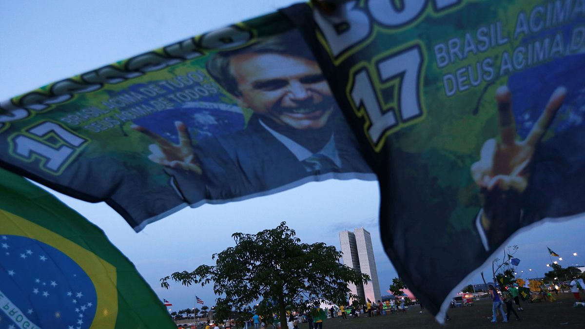 انتخابات البرازيل: يائير بولسونارو يسعى لإقامة تحالفات للفوز بالجولة الثانية
