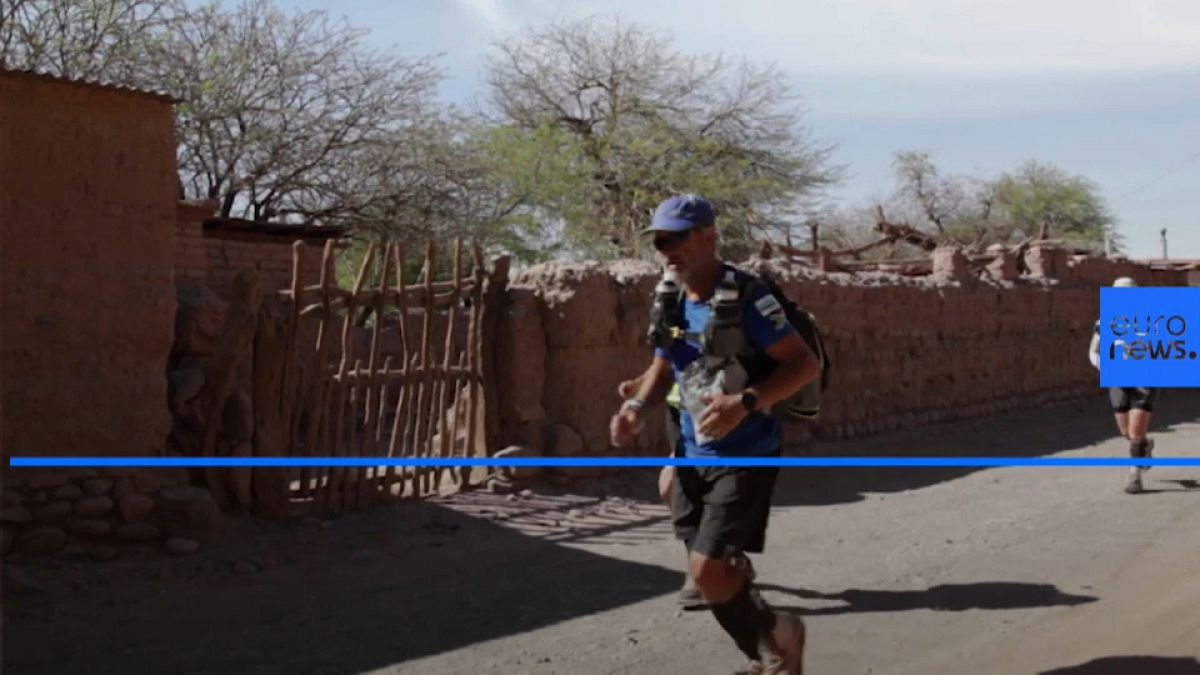 Athletes brave extreme temperatures in Atacama desert ultramarathon